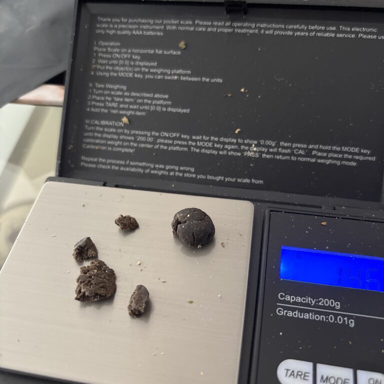 Click to view full screen Libanesische Rot photo review