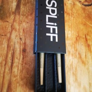 Kundenbewertung Schachtel mit 3 Pre-Rolls – Amnesia mit Foto - Spliff