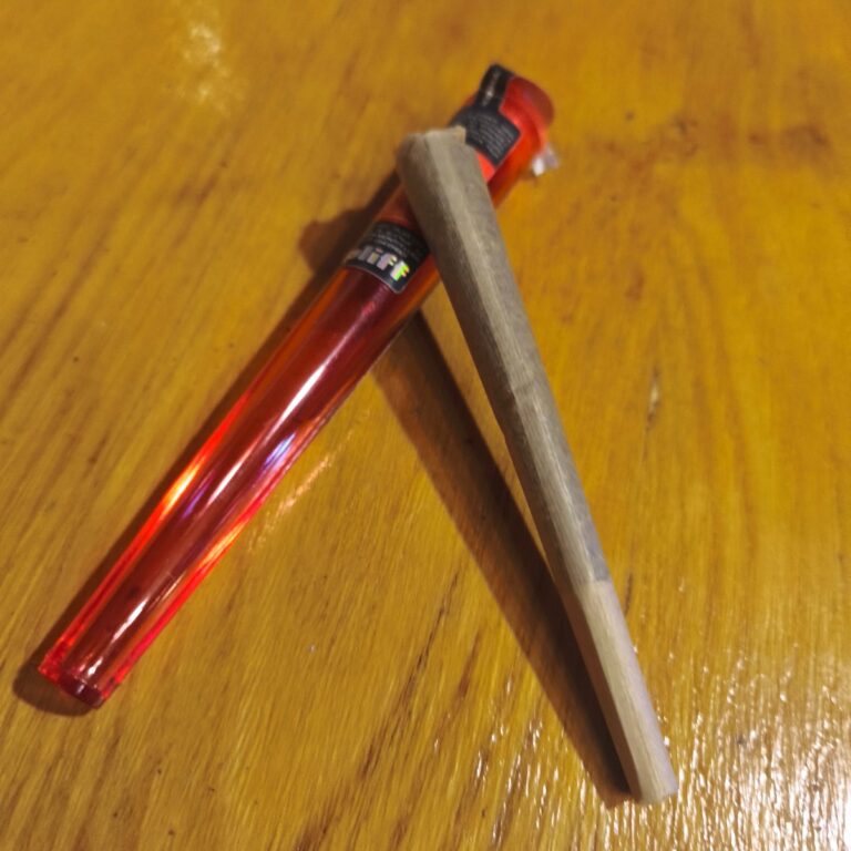 Kundenbewertung Pre-Roll - Royal Hash mit Foto - Spliff
